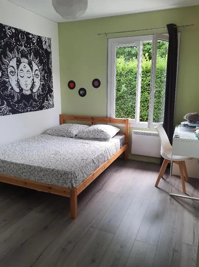 Chambre Dans Villa Chez L'Habitant, Parking Gratuit, Sanitaires Partages Rhut